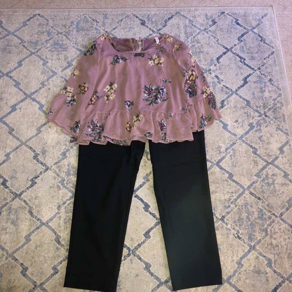 Cute Mauve top  -  NWT